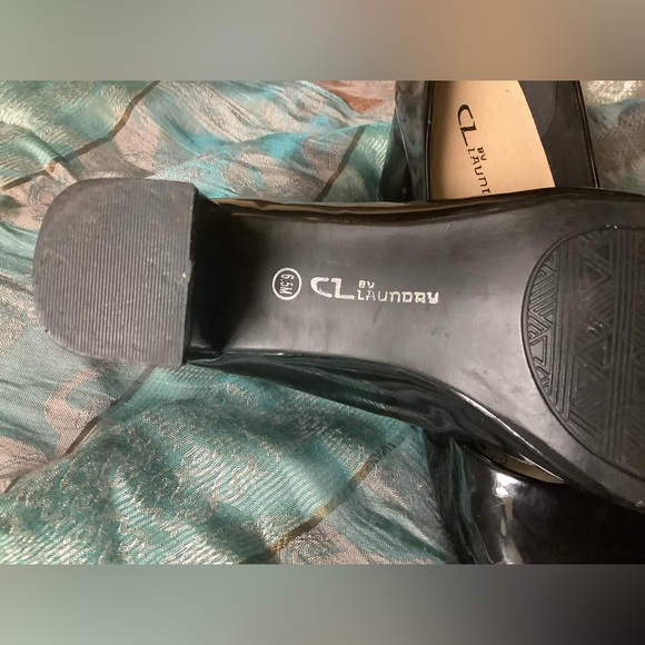 Black patent, heeled shoes from CL by Chinese Laundry. Size 6.5 women’s. - Picture 4 of 5